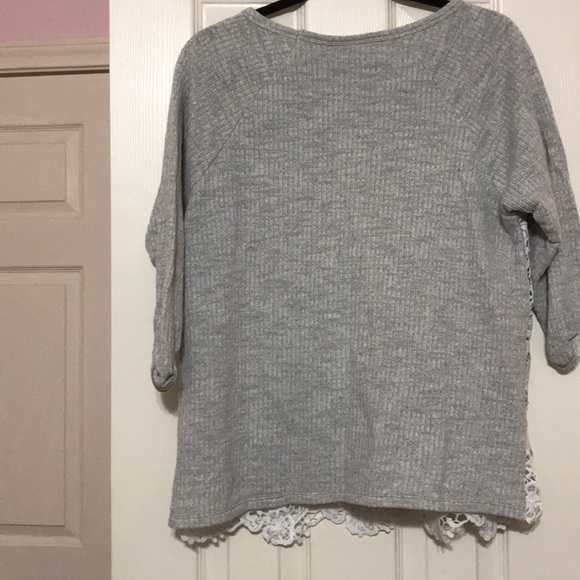 Lace blouse - Picture 2 of 2